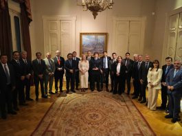 Milei se reunió con los gobernadores en Casa Rosada para pedir apoyo en el presupuesto y las reformas